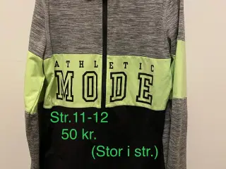 Trænings hoodie m/tryk “Athletic Mode” str. 11-12