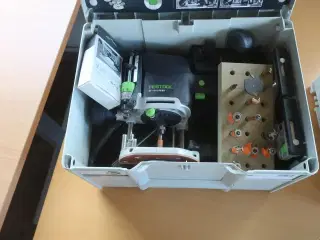 Overfræser FESTOOL OF 1010 REBQ inkl. jern