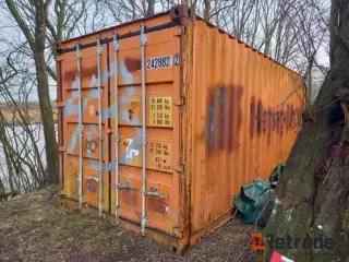 - - - 20 fod skibscontainer