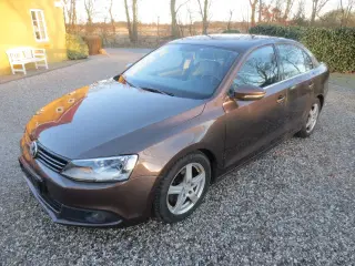 VW Jetta 2.0 TDI 140 Hk År 2011. 