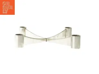 Lysestage i metal (str. 27,5 cm)