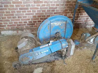 Kongskilde TRL 150 med celle sluse