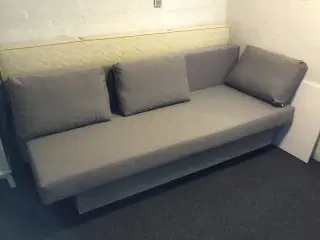 Sovesofa med opbevaring