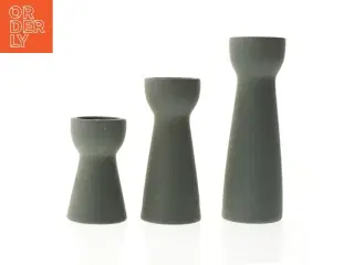 Tre grå lysestager (str. Ø. 6 cm. længde. 19 cm. 15 cm. og. 10,5 cm)