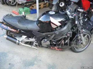 Honda CBR1100