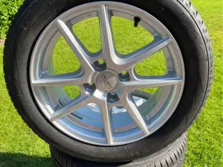 16" Alufælge med sommerdæk