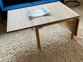 Sofabord i massiv egetræ