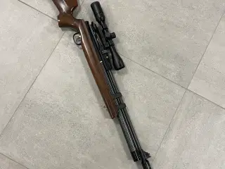 Hatsan AT44-10 5,5mm luftgevær 