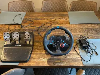 Logitech G29 