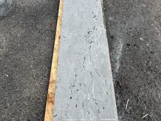 5 pæne marmorplader fra Overlund Skole