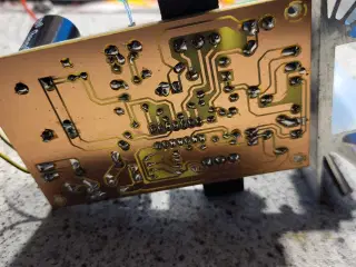 Variable Strømforsyning 0-29Volt, 0-4Amp