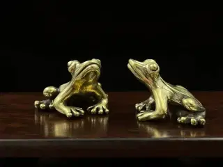 * Lækker lille frø - i messing