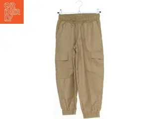 Beige cargo bukser fra Name It (str. 122)