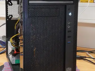 Spille Pc i midi tower