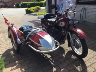 Nimbus med sidevogn årg. 1953