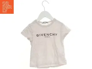 T-Shirt fra Givenchy (str. 104 cm)
