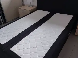 Lækker smart seng 140x200 med klap-op 