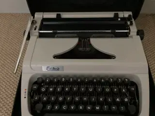Fin skrivemaskine 