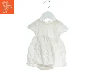 Sommerdragt til baby fra H&M (str. 62)