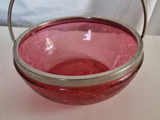Rød krakeleret glasskål