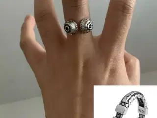 * Sterlingsølv; Sjov fingerring - formet som høret