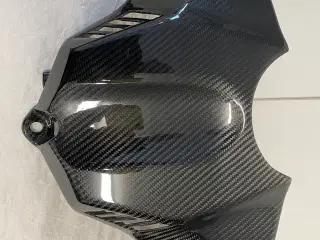 Yamaha R1 Carbon Tank/Luftfilter Cover.
