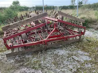 Kongskilde 6,4 meter såbedsharve 