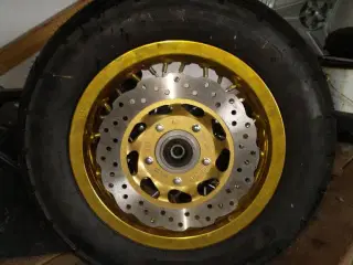 Hjul og extra dæk