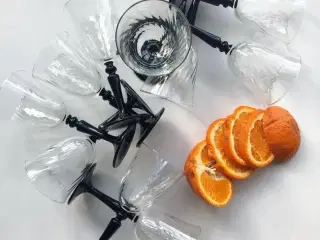 Luminarc, rosevin på sort fod m swirl, 9 stk samlet