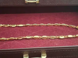 18k halskæde stemplet 750, 50 cm