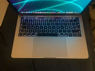 MacBook Pro 13.3 TouchBar 2016 4 Thunderbolt 3 por