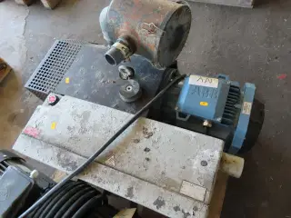 Vaccumpumpe med roterende vane VACFOX