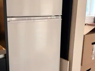 Køleskab sælges 