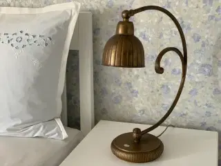 2 stk sengebordslamper 