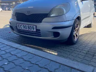 Toyota Yaris Verso Automatgear Benzin