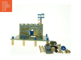 Piratfort i træ fra Le Toy Van (str. 40 x 26 33 cm)