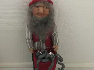 Nisse med en gavehue