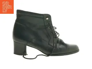 Sort snørestøvle, størrelse 36 (str. 36 )