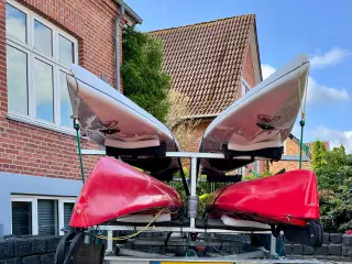 Kajaktrailer fra 22 med 4 kajakker