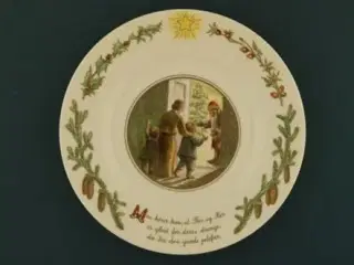 Peters Jul, Tallerken 18 cm. Nr. 8 - Royal Copenhagen