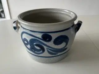 Stor saltglaseret “øre” krukke