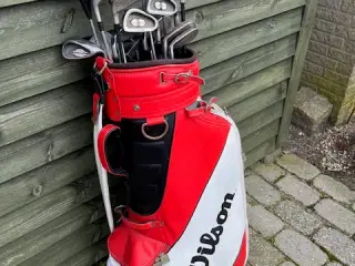 Golfsæt m. bag, køller, bolde, handsker m.m.