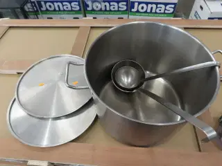 2 stk. gryder med låg. Og suppeskeer