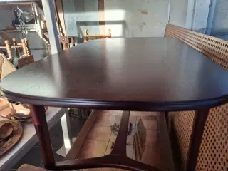 fin sofabord ..mørk træ 