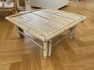 Sofabord til altan eller terrasse 
