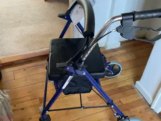 Næsten ny rollator kun brugt få gang 