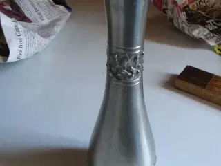 perletinn vase