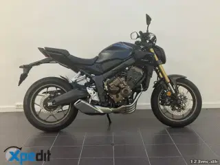 Honda CB 650 R E-Clutch