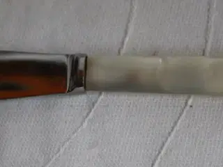 Knive med skaft af kunststof