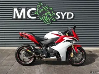 Honda CBR 600 F MC-SYD       BYTTER GERNE